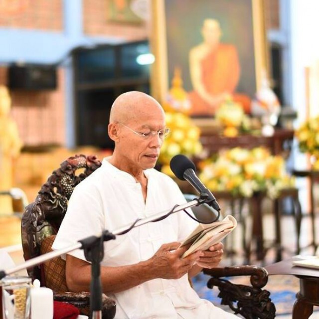 "พุทธะอิสระ" แจง "คลิปพระสงฆ์กราบ" ไม่ทันตั้งตัว เคยบอกไม่ต้องกราบ