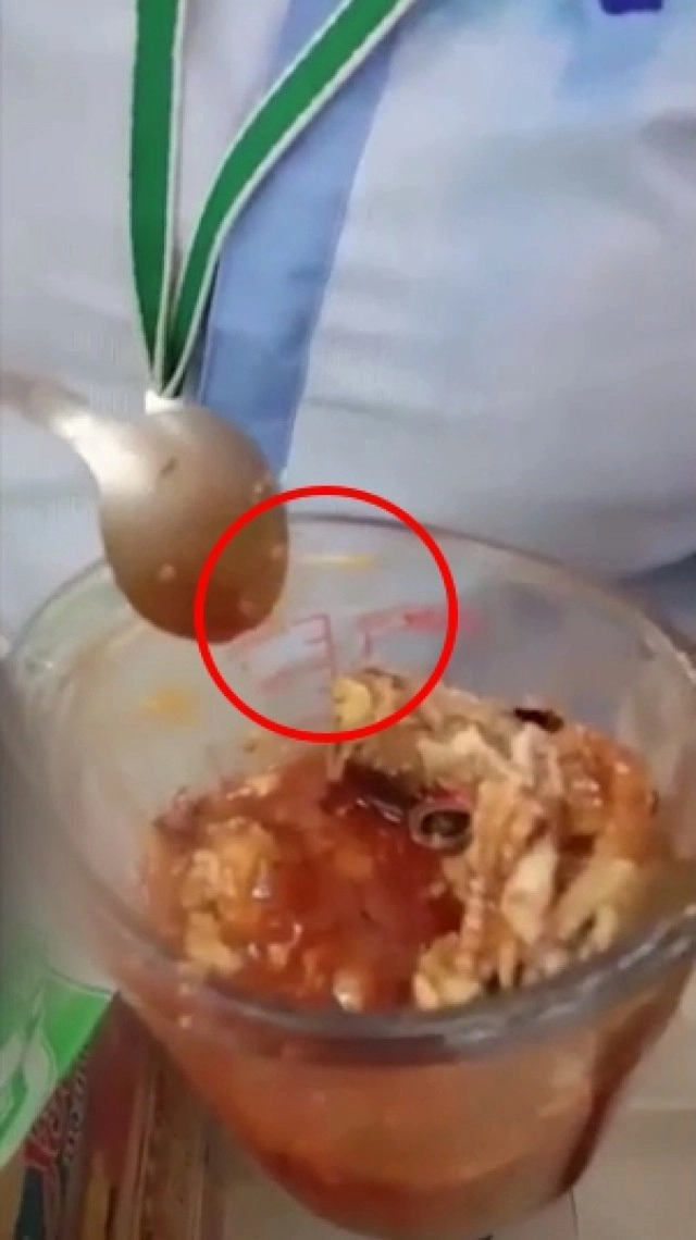 "อ.เจษฎ์" แจง คลิปสาวเจอพยาธิในปลากระป๋อง ที่แท้แค่กระดูกสันหลัง