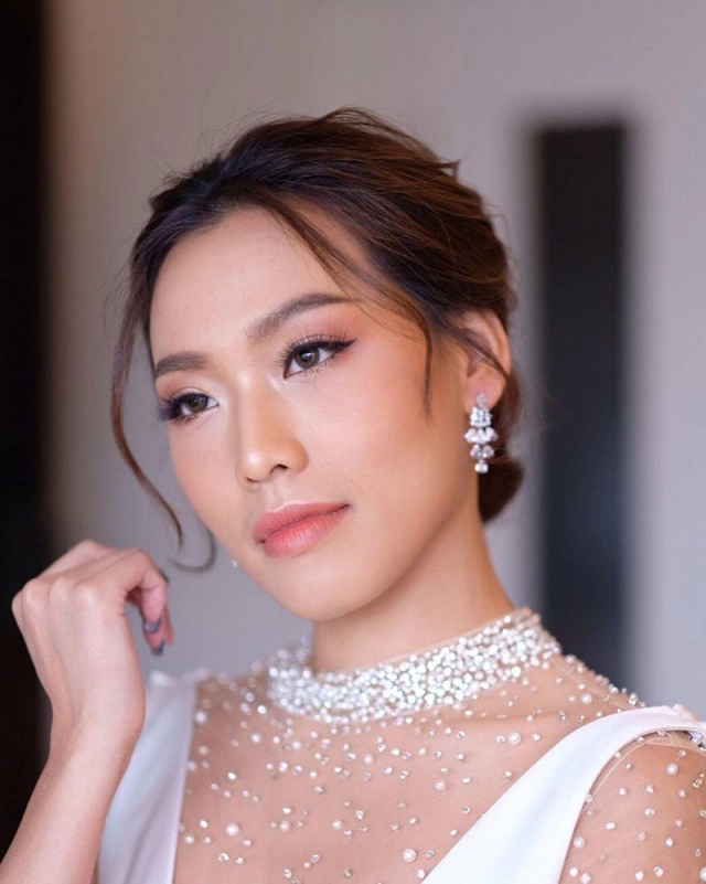 "เปปเปอร์ UHT" กับว่าที่เจ้าสาว เผยภาพพรีเวดดิ้ง "จูบแบบกลับหัว"