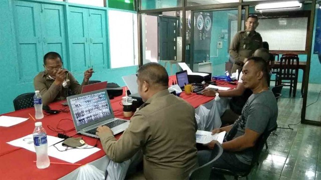 ดาวน์รถป้ายแดงรอแต่สุดท้ายโดนหลอกวิ่งรถรับส่งสินค้า