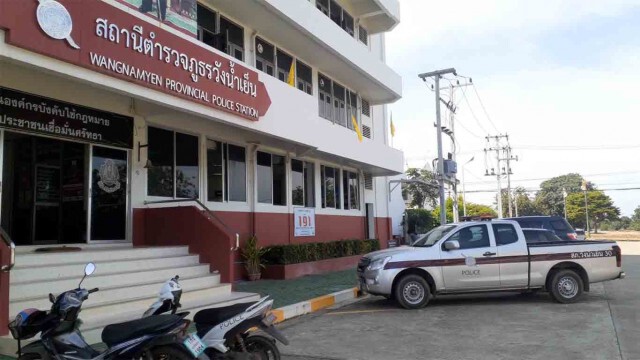 ดาวน์รถป้ายแดงรอแต่สุดท้ายโดนหลอกวิ่งรถรับส่งสินค้า