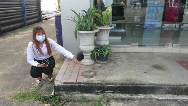 ขับเบนซ์ตระเวนลักทรัพย์ กวาดเรียบไม่เว้นแม้กระถางธูป