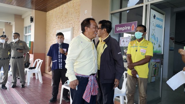 ถือฤกษ์ดี ตระกูล "วงศ์หนองเตย" ลงสมัครสู้ศึกนายก อบจ.ตรัง
