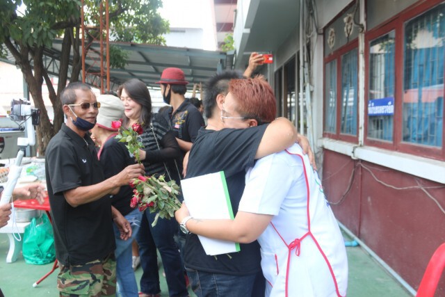 ตำรวจถอนหมายเรียก"แหวน"พยาบาลอาสาภาคสนาม