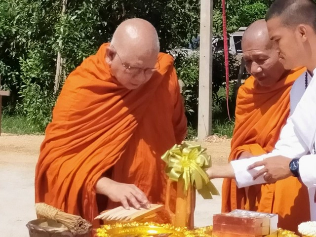 ชาวสิงหนครเฮ วางศิลาฤกษ์อาคารหลังแรก รพ.แห่งใหม่