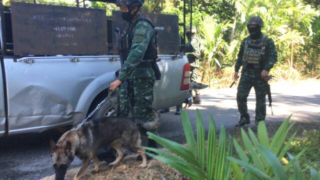 ระเบิดลอบสังหาร ทหาร รปภ.ครู