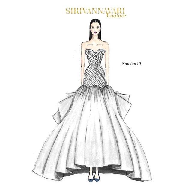 เจ้าฟ้าสิริวัณณวรีฯ ทรงพระสิริโฉมในฉลองพระองค์ผ้าไหมศิลปาชีพทรงออกแบบสีอัญชัน