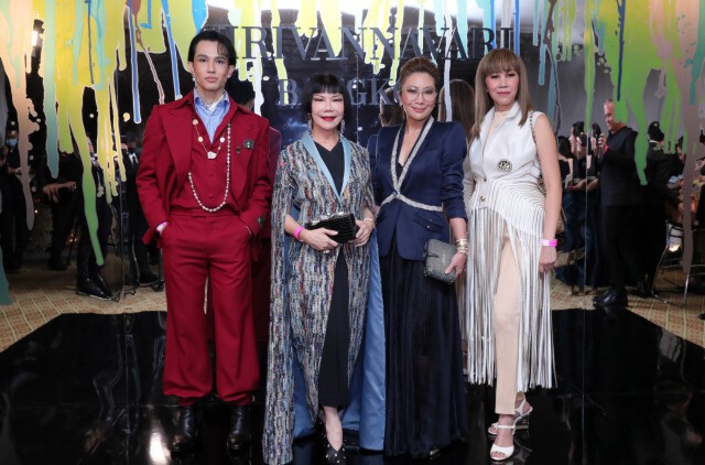 เหล่าดาราเซเลบริตี้คนดังร่วมชม แฟชั่นโชว์แบรนด์ SIRIVANNAVARI และ S’Homme