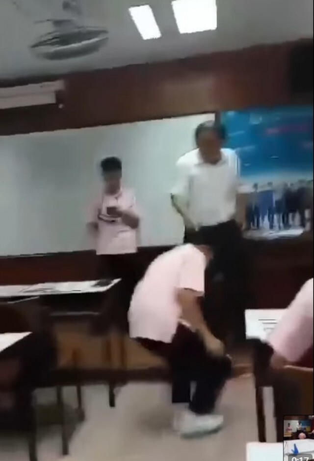 คลิปว่อนครูตบหน้านร.ดังสนั่น ท้าแม่อยู่ไหนไปเรียกมา !!