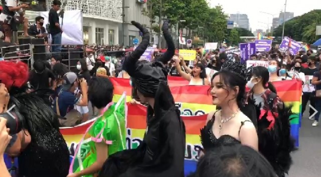 "กลุ่มเสรีเทยพลัส"จัด"ไพร่พาเหรด"รณรงค์ความเท่าเทียมทางเพศ