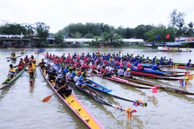 "มท.2" หนุนเที่ยวเปิดแข่งเรือยาวชิงถ้วยพระราชทานฯ