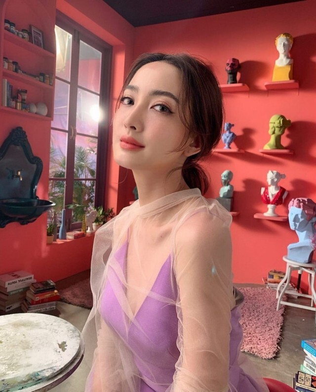 "แต้ว-ไฮโซณัย" ควงแขนออกงานคอมเมนต์บอกรักกันผ่าน IG
