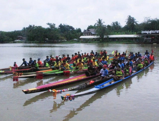 "มท.2" หนุนเที่ยวเปิดแข่งเรือยาวชิงถ้วยพระราชทานฯ