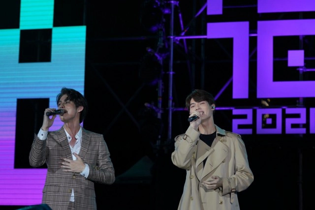 "วาฬเกยตื้น" ลอยลำคว้าอันดับ 1 เพลงฮิตที่สุดแห่งปี!ใน Thailand Top100 by JOOX