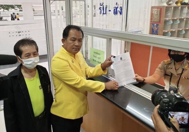 "ศรีสุวรรณ" ร้อง กกต. สอบคณะก้าวหน้า