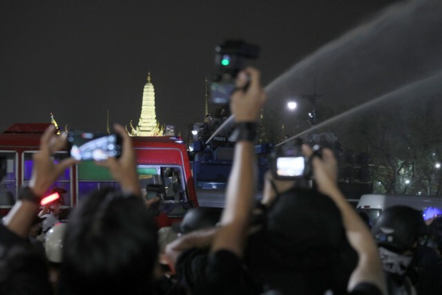"สนส." ออกแถลงการณ์จี้รัฐยุติการใช้ความรุนแรงต่อผู้ชุมนุม