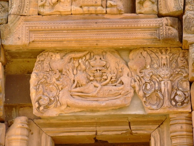 วันนี้ในอดีต ทับหลังนารายณ์บรรทมสินธุ์ กลับคืนสู่ประเทศไทย