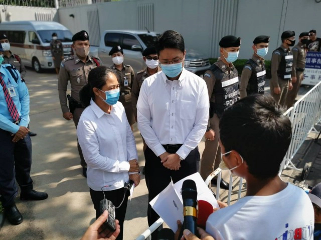 "คชโยธี" ลุยเอง!! ยื่นหนังสือสถานทูตญี่ปุ่น ถาม "ปวิน" อยู่โตเกียวสถานะอะไร