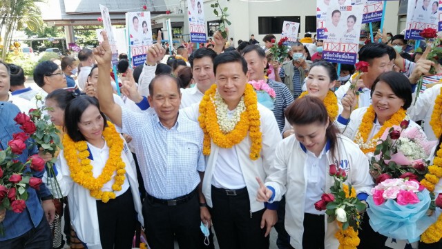 ศึกชิงนายกอบจ.เชียงใหม่ -"เพื่อไทย"แพ้ไม่ได้