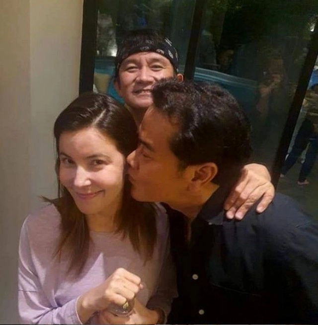 'เป็ก สัณณ์ชัย'อวดหวานเดินหน้าง้อ'เมีย'