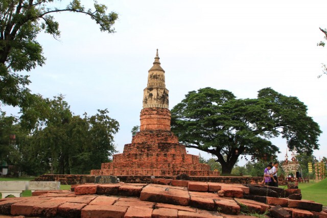 มหาวิทยาลัยกาฬสินธุ์พัฒนาท่ารำสักการะพระธาตุยาคู