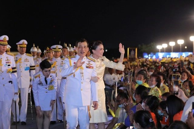 "ในหลวง" ทรงลงพระอักษรถึงชาวอุดร "ขอบใจในความรักและกำลังใจ"