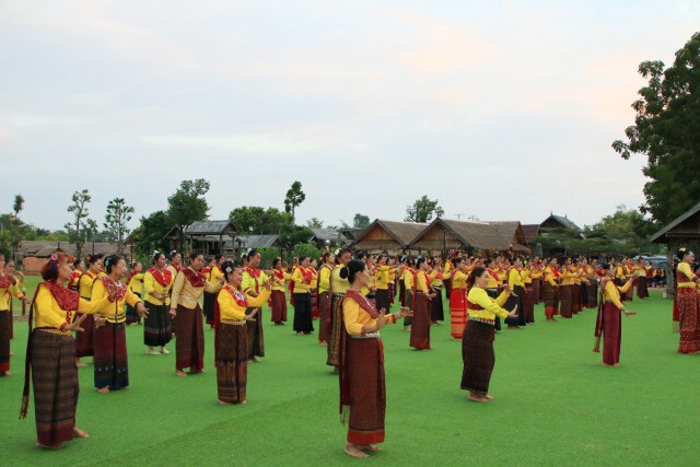 มหาวิทยาลัยกาฬสินธุ์พัฒนาท่ารำสักการะพระธาตุยาคู