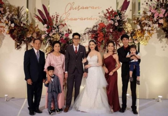 ชาวเน็ตถามหา'โบว์ -มะลิ'งานแต่งน้องชาย 'ปอ ทฤษฎี'