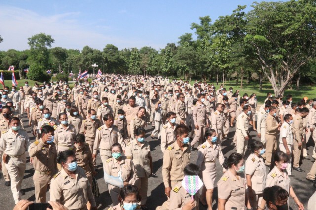 กำนัน-ผญบ.พิจิตรรวมพลังกว่า2พันคนปกป้องสถาบัน