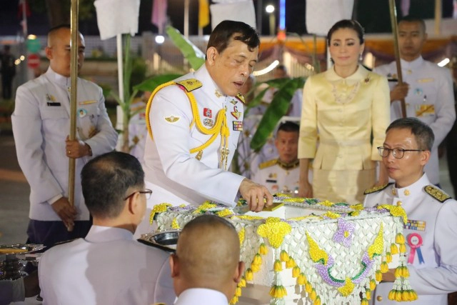 "ในหลวง" ทรงลงพระอักษรถึงชาวอุดร "ขอบใจในความรักและกำลังใจ"