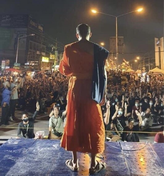 "ศรีสุวรรณ" จ่อร้องมหาเถระ-สำนักพุทธฯเร่งจัดการเหล่า "อลัชชี" ร่วมม็อบราษฎร