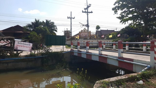 ชาวท่าจำปี ก่อหวอด"ต้านบ่อขยะ"