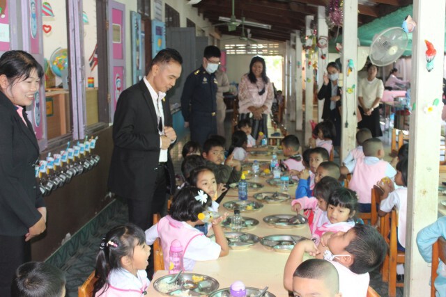 ป.ป.ช.บุก2โรงเรียนตรวจสอบโครงการอาหารกลางวัน
