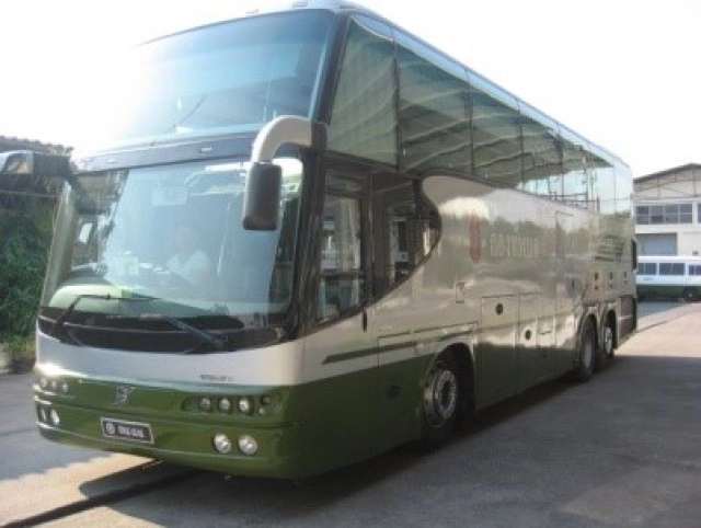 "บิ๊กตู่" สั่งชำแหละ จัดซื้อ "รถบัส ทบ." วงเงิน 504 ล้าน