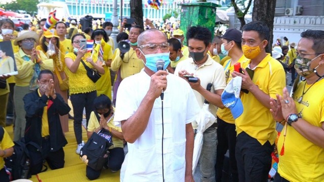 "พุทธะอิสระ"ฝากถึงพระที่ร่วมม็อบล้มเจ้า "ช่างไม่รู้จักแยกแยะชั่วดี เสียทีที่ได้บวช"