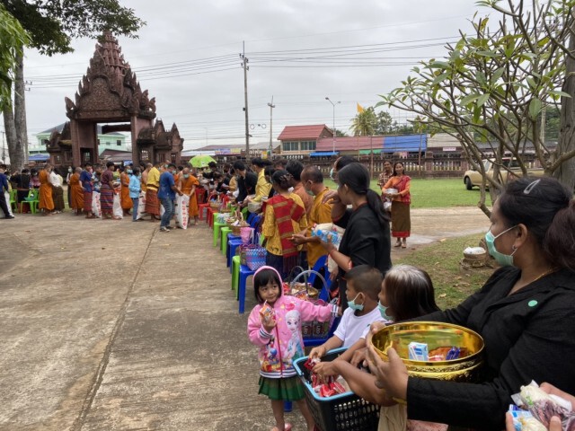 จัดทำบุญตักบาตรส่งเสริมการท่องเที่ยวเชิงศาสนา-วัฒนธรรม