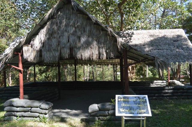 ย้อนรอยบ้านหมากแข้งสมรภูมิ "พระราชา"