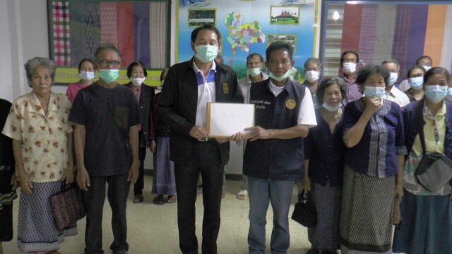 4หมู่บ้านรวมตัวร้องนอภ.ตรวจสอบกองทุนออมวันบาท
