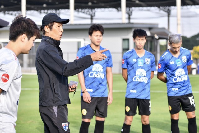 "นิชิโนะ" ขอบคุณสโมสรในไทยลีก ปล่อยแข้งดังร่วมบู๊ศึกฟุตบอลนัดพิเศษ