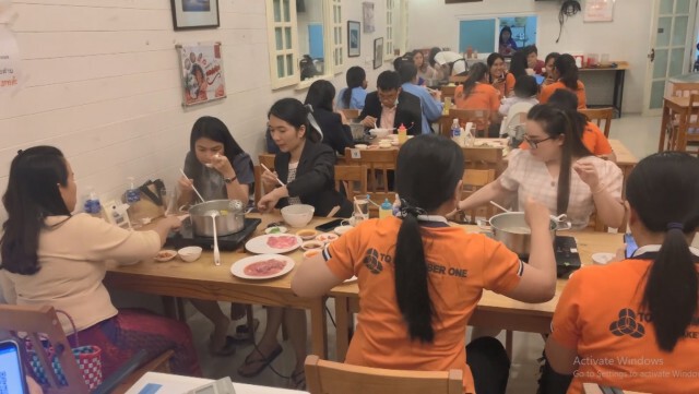 "คนละครึ่ง" ส่อวุ่น ร้านค้าหัวใสแลกตังค์เป็นเงินสด