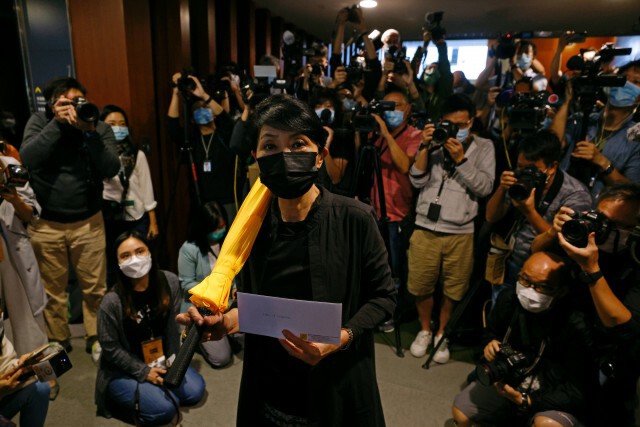 จีนประณามฝ่ายค้านฮ่องกงลาออกมุ่งท้าทายรัฐ