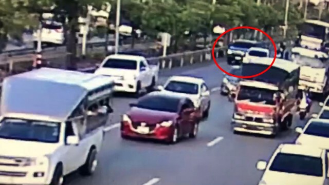 โซเชียลล่าเจ้าของ อีซูซุ ชนมอเตอร์ไซด์ล้มก่อนซิ่งหนี ไม่สนใจใยดี