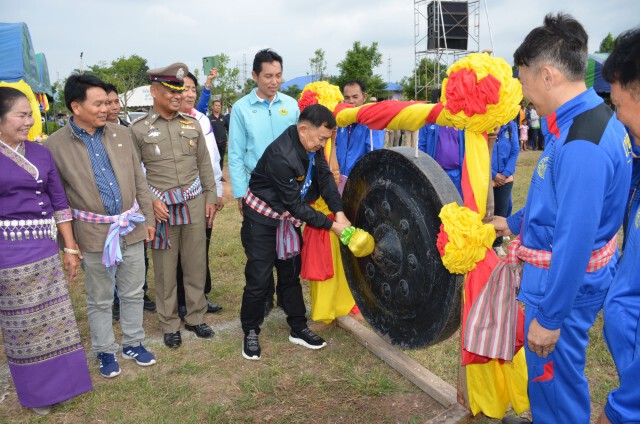 รมช.พาณิชย์ เปิดการแข่งขันกีฬาต้านยาเสพติด