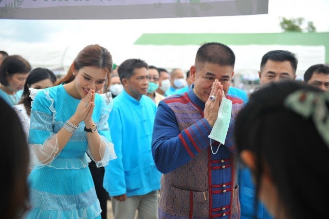 "บิ๊กตู่" ร่วมประชุมสุดยอดอาเซียน เมินตอบตั้งภรรยา"ธรรมนัส"