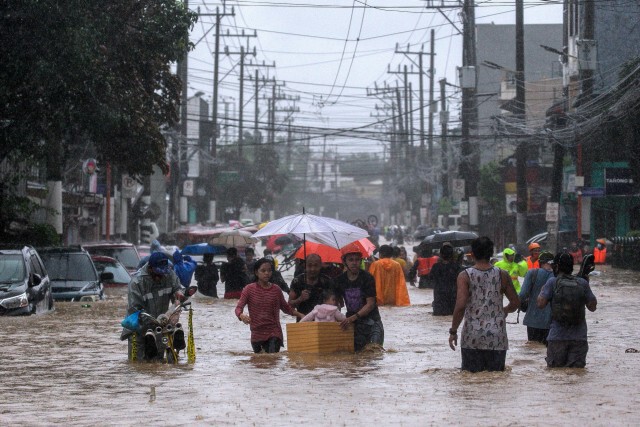 ไต้ฝุ่น"หว่ามก๋อ"คร่าชีวิต 14 รายในฟิลิปปินส์