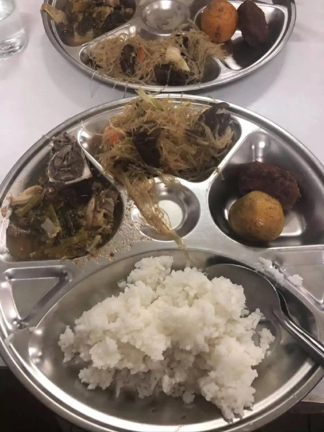 ดูอีกมุม!! จากอดีตพลทหารหนุ่ม เปิดภาพกับข้าวของจริงไม่สวยหรูอย่างที่เห็น