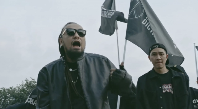 แร็พประเทศกูมี ปล่อยเพลงใหม่'ปฏิรูป'ฉากหลังเป็นม็อบ ยอดวิวพุ่งติดอันดับหนึ่ง