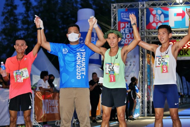 ณัฐวุฒิ- วรพรรณ แชมป์"โพคารี่สเวทภูเก็ตธอน2020"ระยะ10 กม.