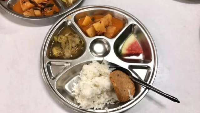 ดูอีกมุม!! จากอดีตพลทหารหนุ่ม เปิดภาพกับข้าวของจริงไม่สวยหรูอย่างที่เห็น