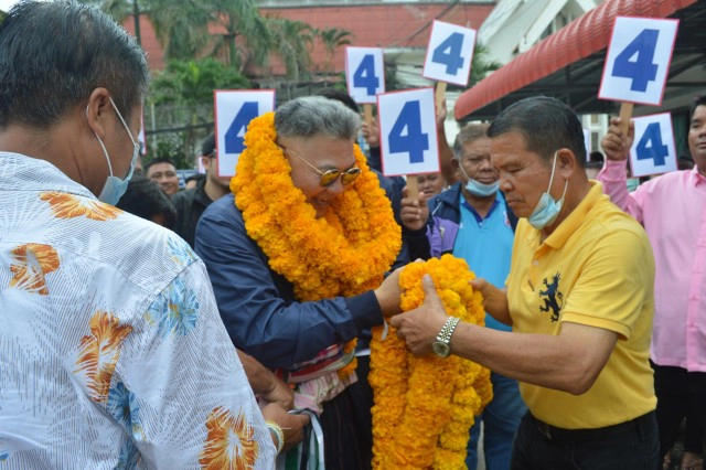 "ธนาวุฒิ ทิมสุวรรณ" ชูนโยบายโครงสร้างพื้นฐาน นั่งเก้าอี้นายก อบจ.เลย สมัยที่ 5